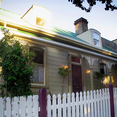 Ellie'S Place On City Park Launceston Room photo