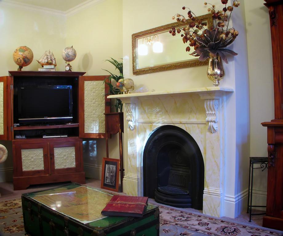 Ellie'S Place On City Park Launceston Room photo