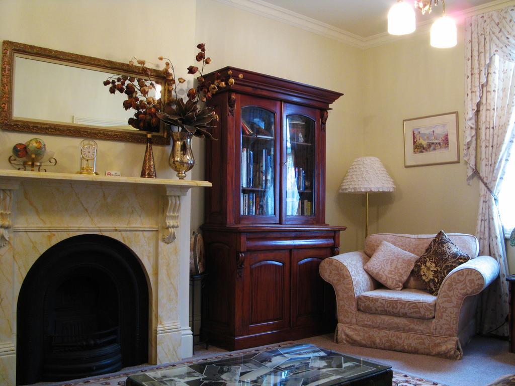 Ellie'S Place On City Park Launceston Room photo